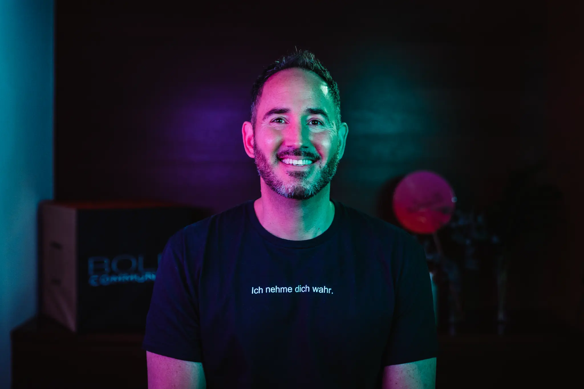 Eliot Mannoia, Digitaler Psychologe, Host des Podcasts Mind / Machine